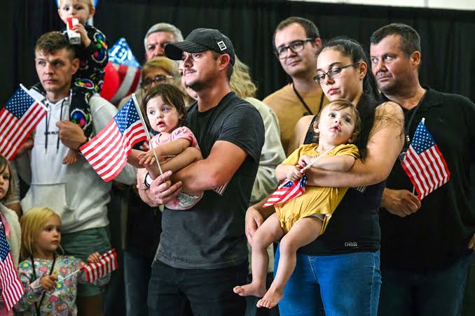 202506Second-Group-of-White-South-African-Refugees-Arrives-in-US-Under-Trump-Era-Resettlement-Program-1