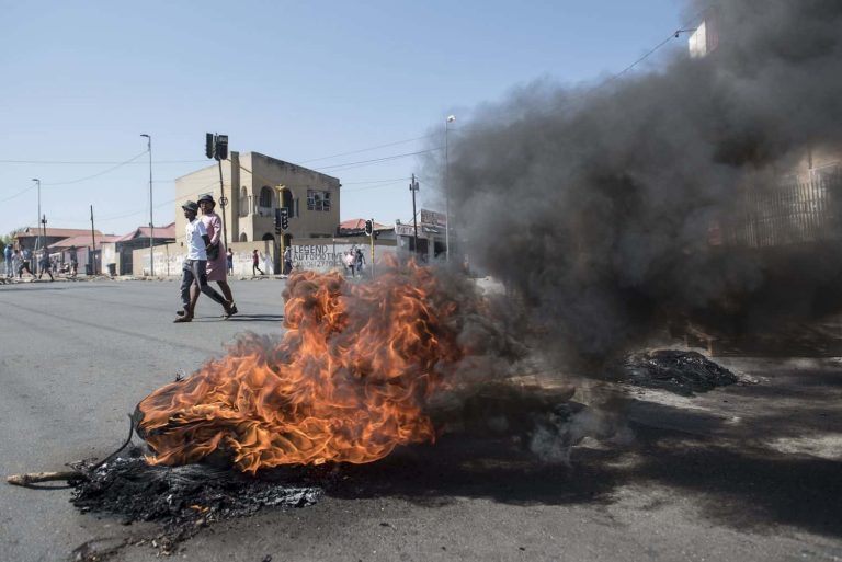 202510Westbury-protest-water-City-of-Joburg