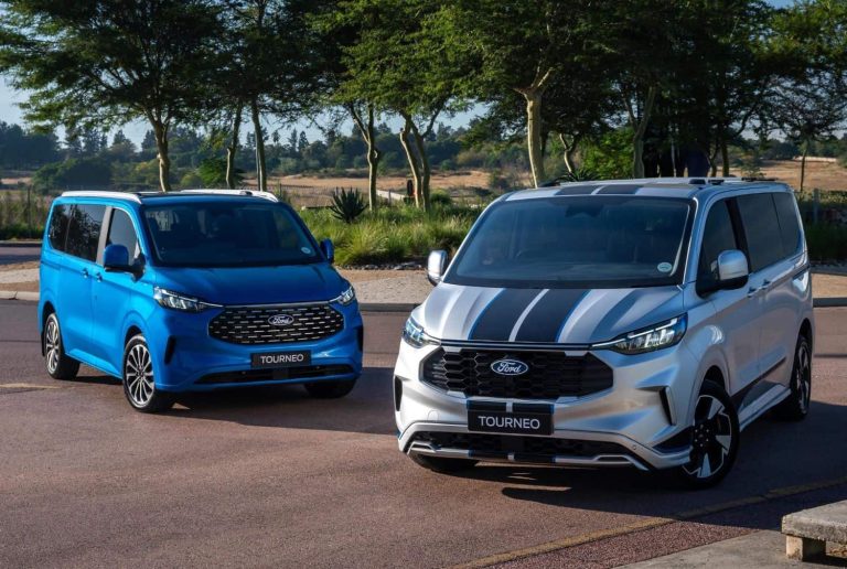 202510ford-tourneo-custom-sport-titanium-x-front