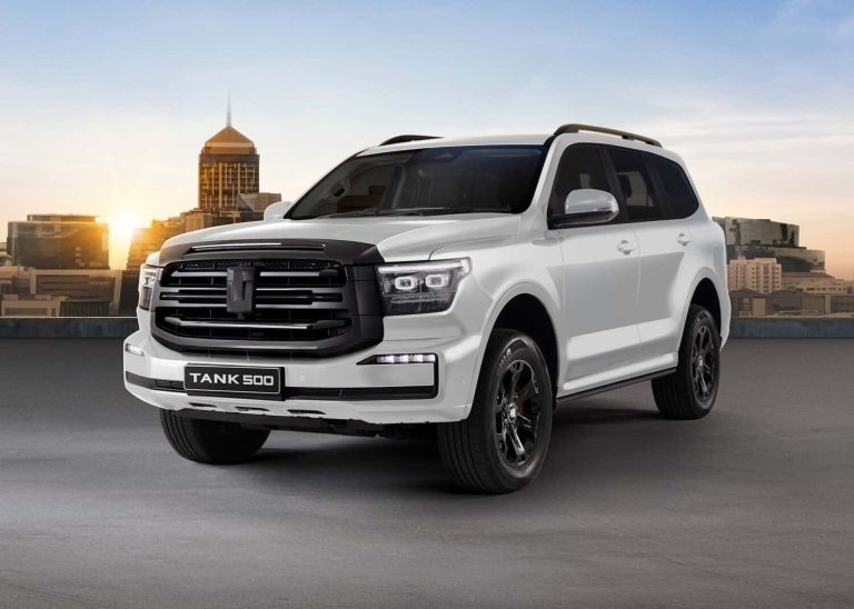 20251107_Lifestyle_shot-ROOFTOP