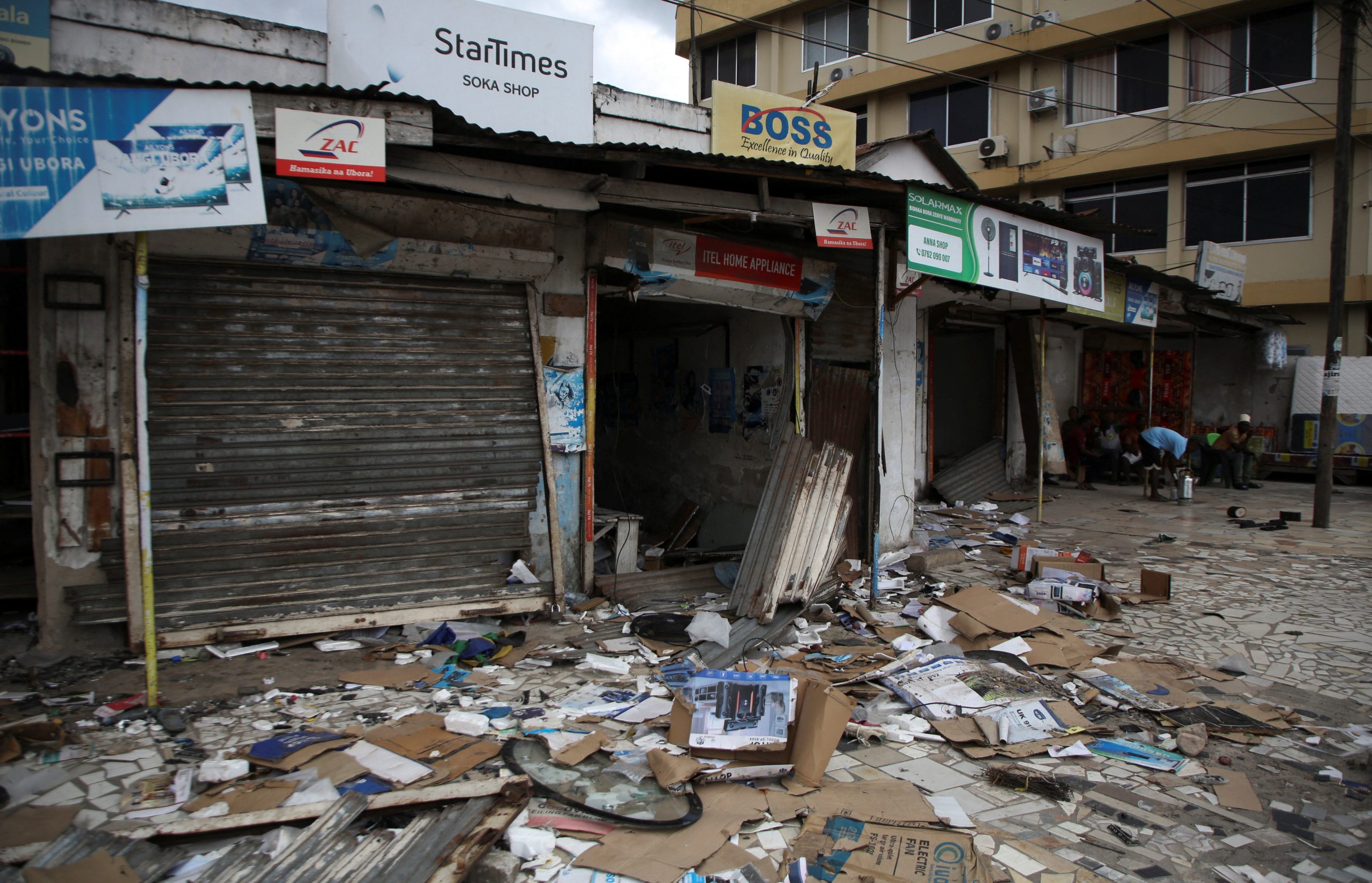 2025112025-11-04T192002Z_1148014146_RC2EPHATKOYD_RTRMADP_3_TANZANIA-POLITICS-scaled-1