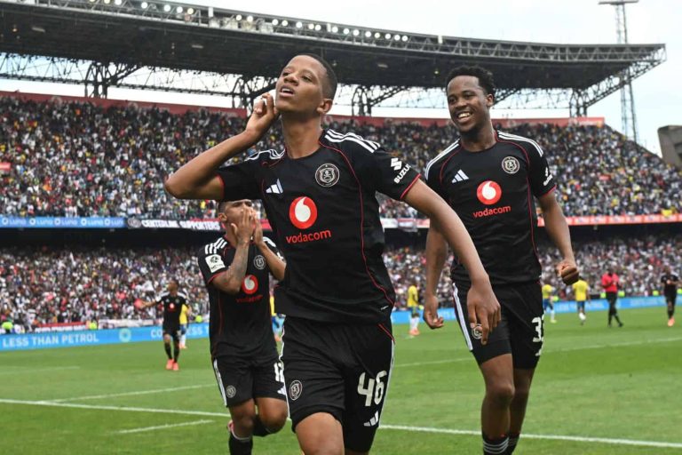 202511Cemran-Dansin-Orlando-Pirates-Mamelodi-Sundowns-Betway-Premiership
