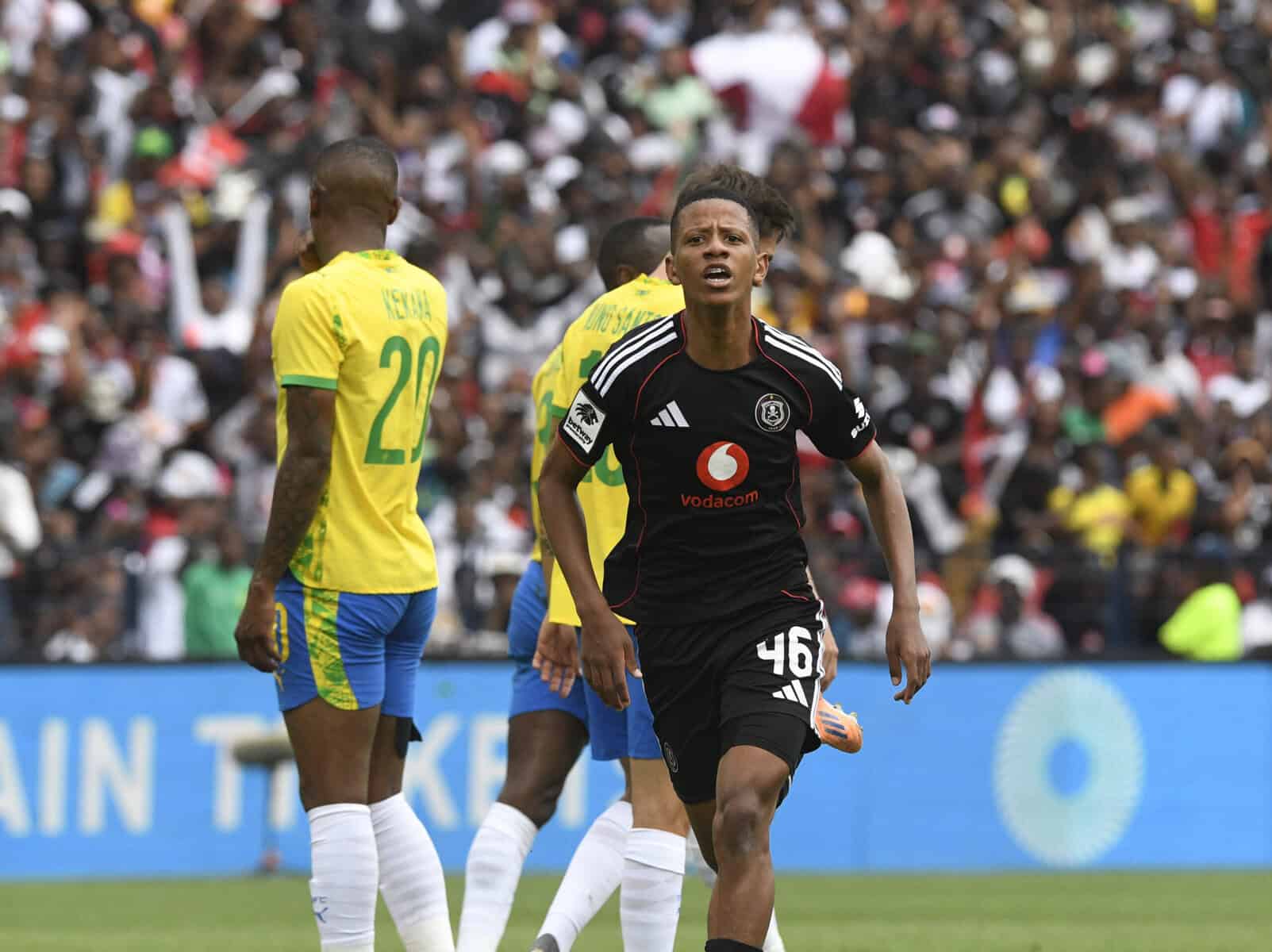 Football - Betway Premiership 2025/26 - Mamelodi Sundowns v Orlando Pirates - Loftus Stadium