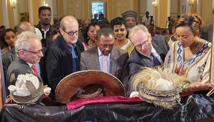 202511German-Family-Returns-12-Historical-Artefacts-To-Ethiopia-After-A-Century