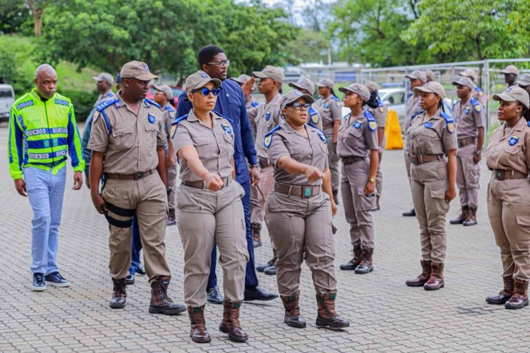 202511Inspecting-the-provinces-traffic-police-