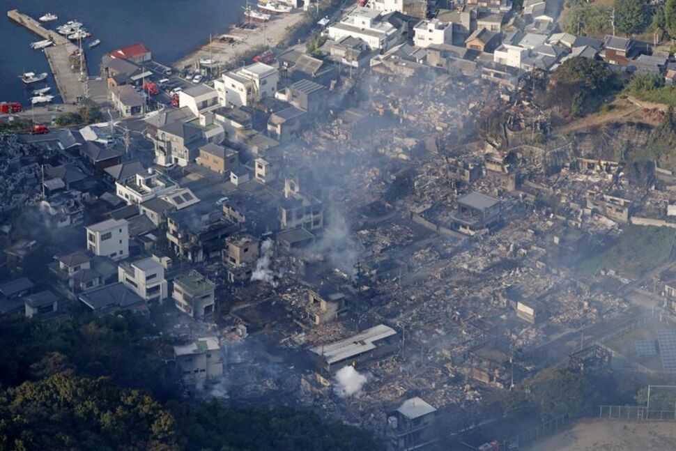 202511Japans-Worst-Urban-Fire-In-50-Years-Destroys-170-Buildings
