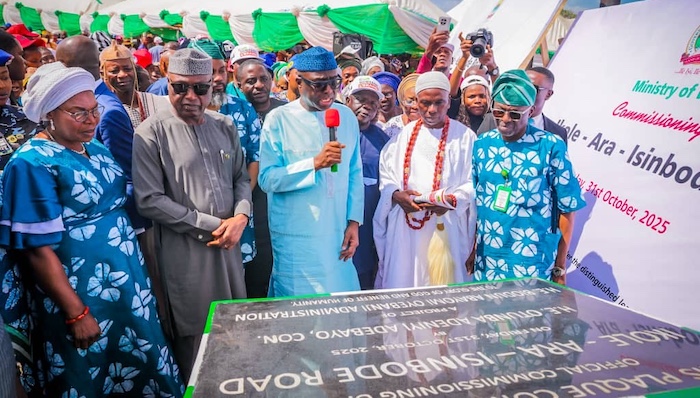 202511Niyi-Adebayo-Pledges-To-Lead-Oyebanjis-2026-Re-Election-Campaign-Lauds-Governors-Remarkable-Performance