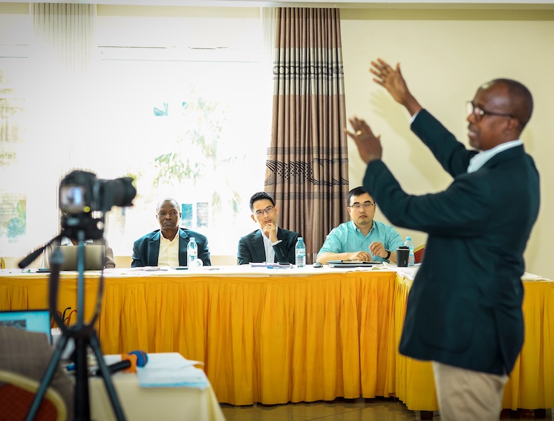 202511Odrek-Rwabwogo-addressing-investors-from-China