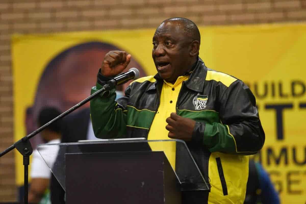 202511Ramaphosa-allies-block-surprise-exit-plan
