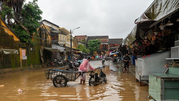 202511Relentless-Rains-And-Deadly-Floods-In-Vietnam-Leave-41-Dead-And-Thousands-Displaced