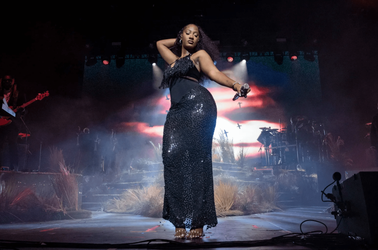 Tems-coachella-2024-a-billboard-1548