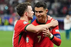 download-2025-11-07T031357.463