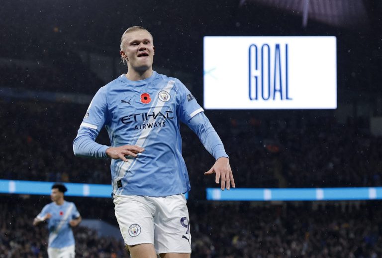 2025122025-11-09T170512Z_1673171970_UP1ELB91BGN3C_RTRMADP_3_SOCCER-ENGLAND-MCI-LIV-scaled-1