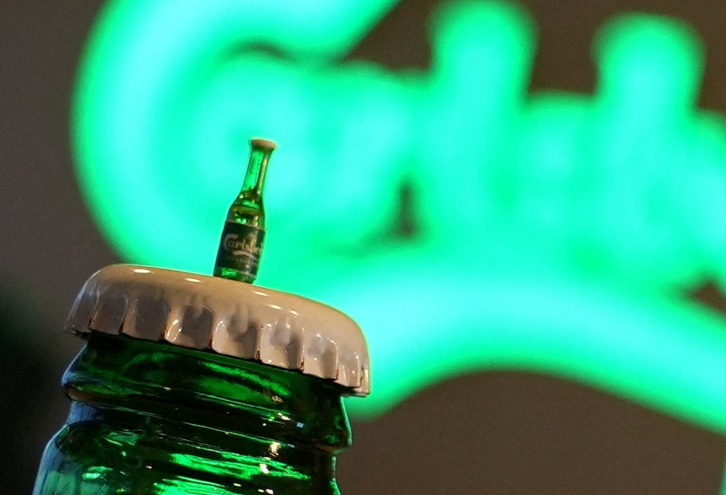 2025122025-12-01T112315Z_1674600700_RC2Z4IA2YS6C_RTRMADP_3_CARLSBERG-BEER-STOCKHOLM-scaled-e1764592269279