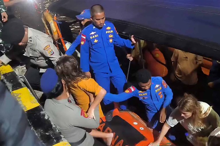 INDONESIA-SPAIN-ACCIDENT-MISSING-TOURISM