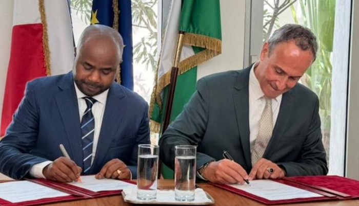 202512Adedeji-Signs-Digital-Tax-Transformation-Deal-With-French-Authority