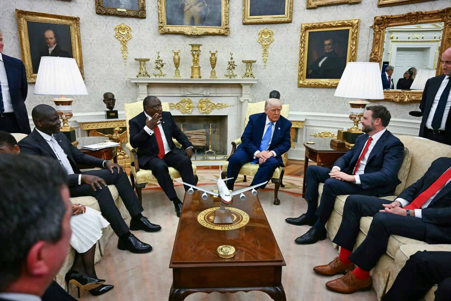202512Cyril-Ramaphosa-Donald-Trump-White-House-meeting