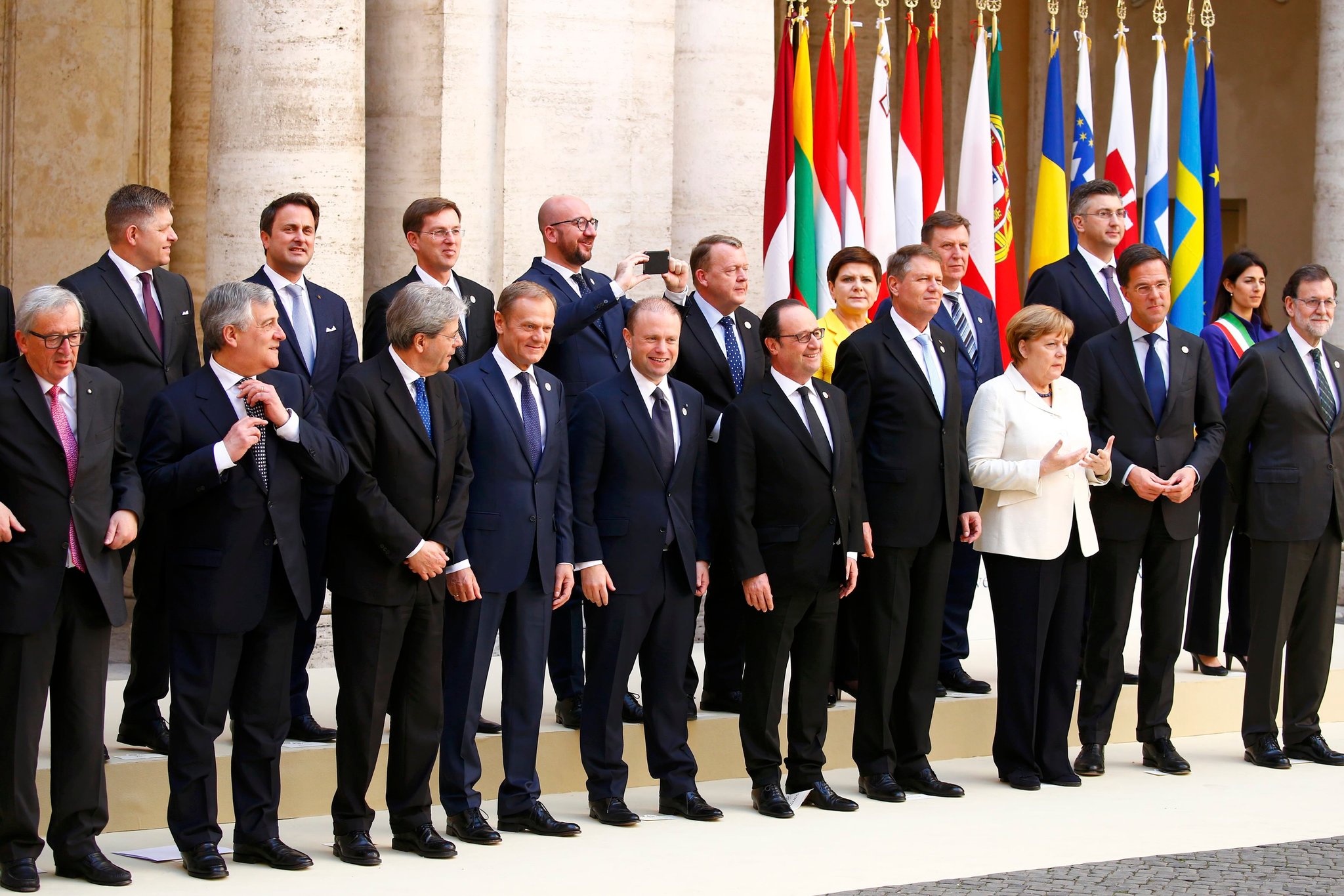 202512European-Union-leaders-
