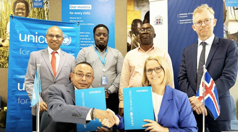 202512ICELAND-UNICEF-Partnership-pix