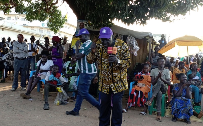 202512Kassiano-Wadri-campaigning