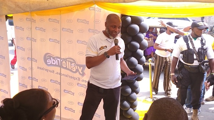 202512MTN-Nigeria-Spreads-Festive-Cheer-With-Yellow-Tide-Outreach