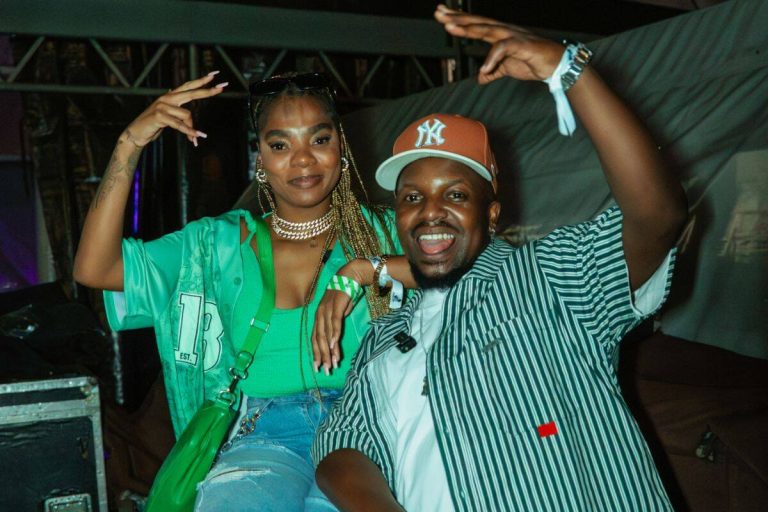 202512Nate-Magic-and-Ludopie-sunlight