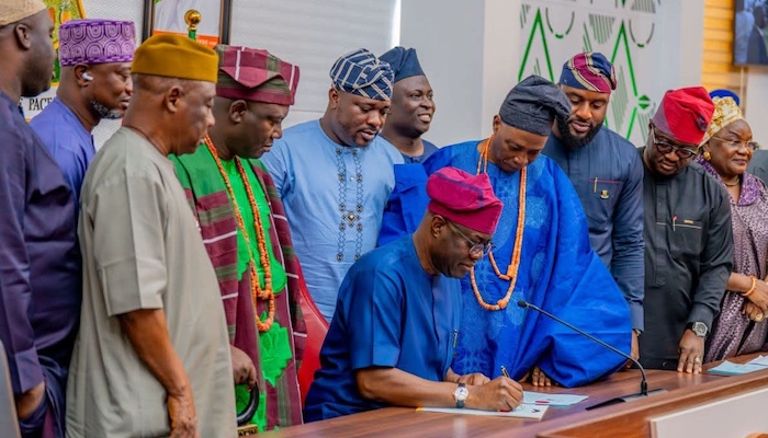 202512Oyo-Signs-N892bn-2026-Budget-Prioritising-Production-Benue-Proposes-N605bn-For-Rural-Development-Sustained-Growth