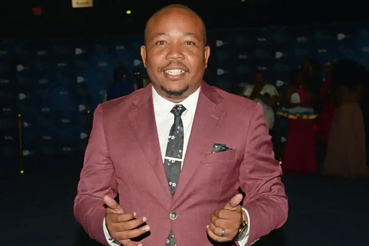 202512Presley-Chweneyagae-1200x800-1