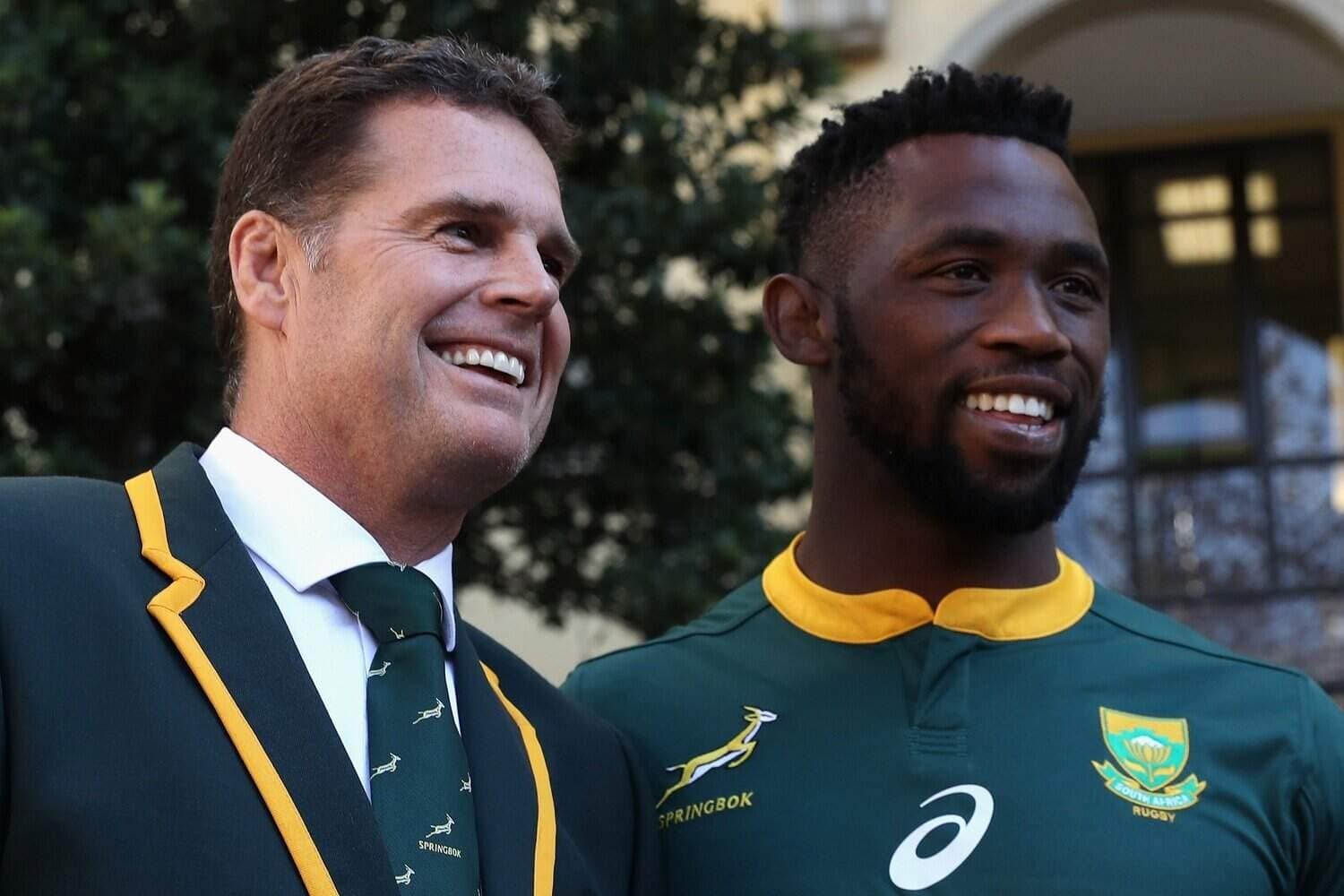 202512Rassie-Erasmus-and-Siya-Kolisi-before-milestone