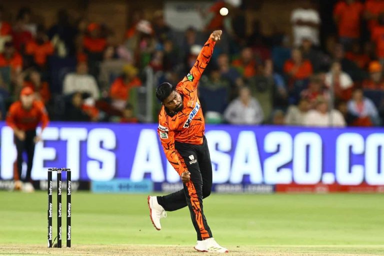 202512Tharindu-Ratnayake-Sunrisers-Eastern-Cape