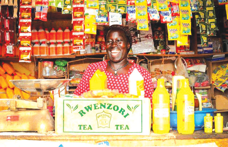 202512Woman-in-retail-shop