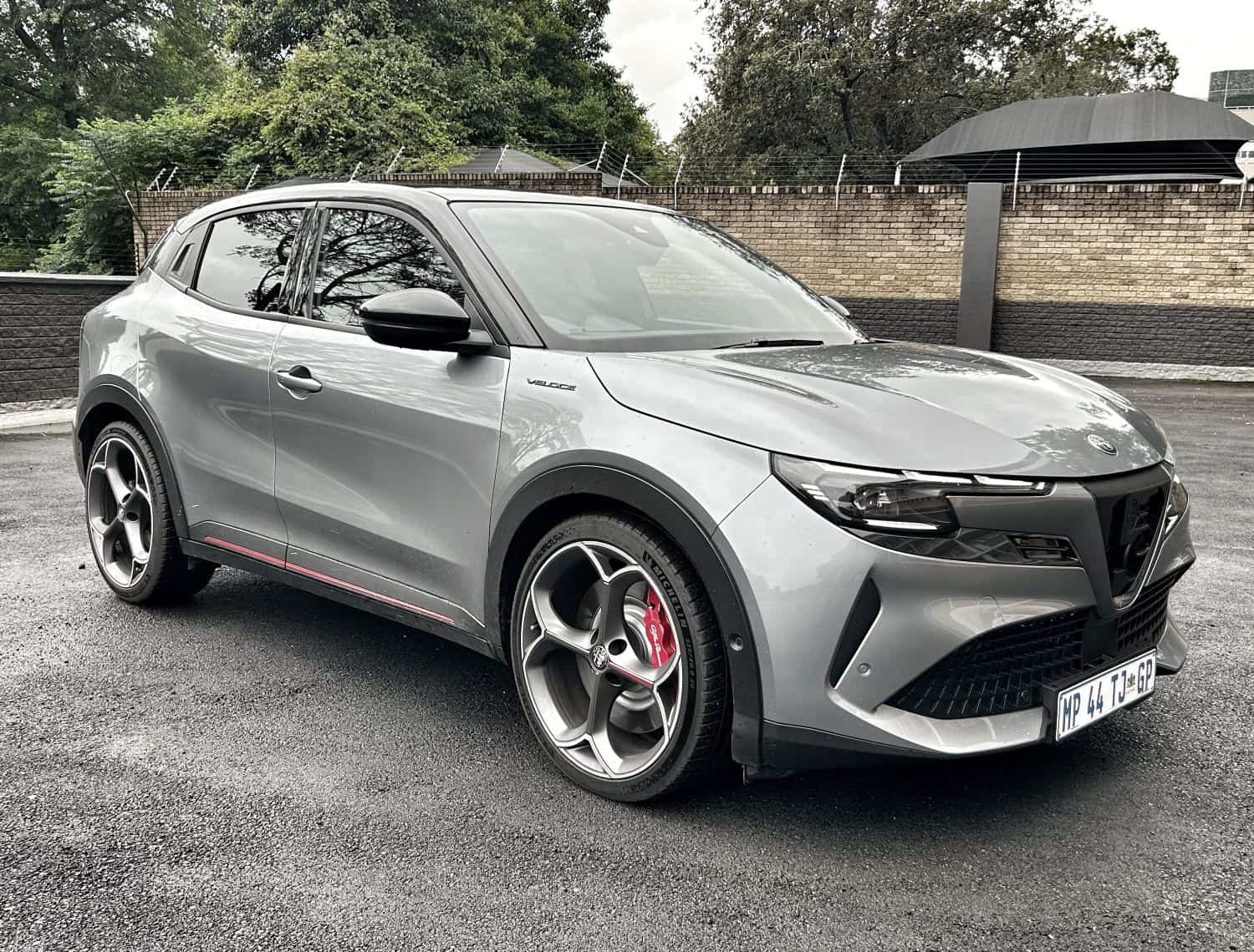 202512alfa-romeo-junior-front-1