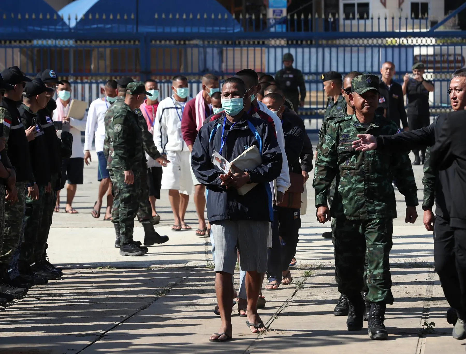 AP25365153696099-1767157848