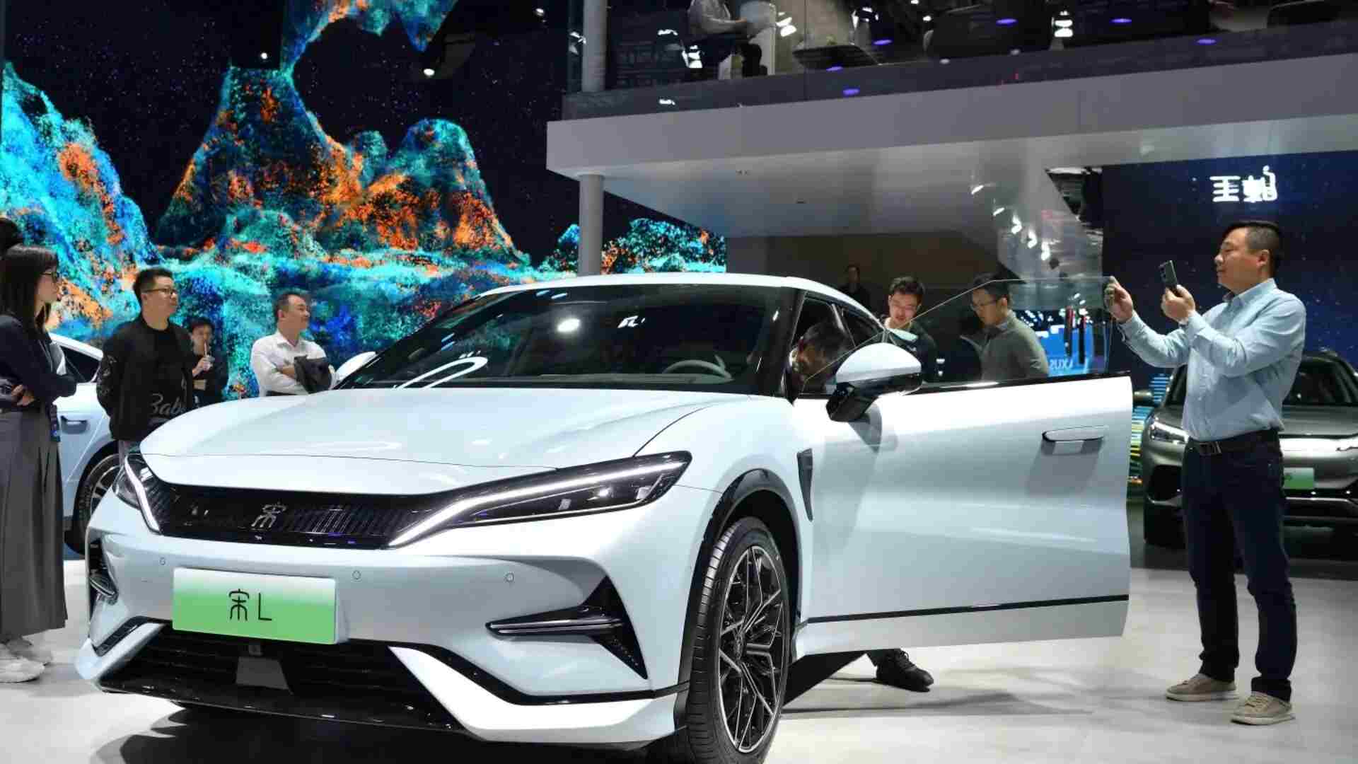 Chinese-electric-vehicles-Canada-tarrif-Tesla