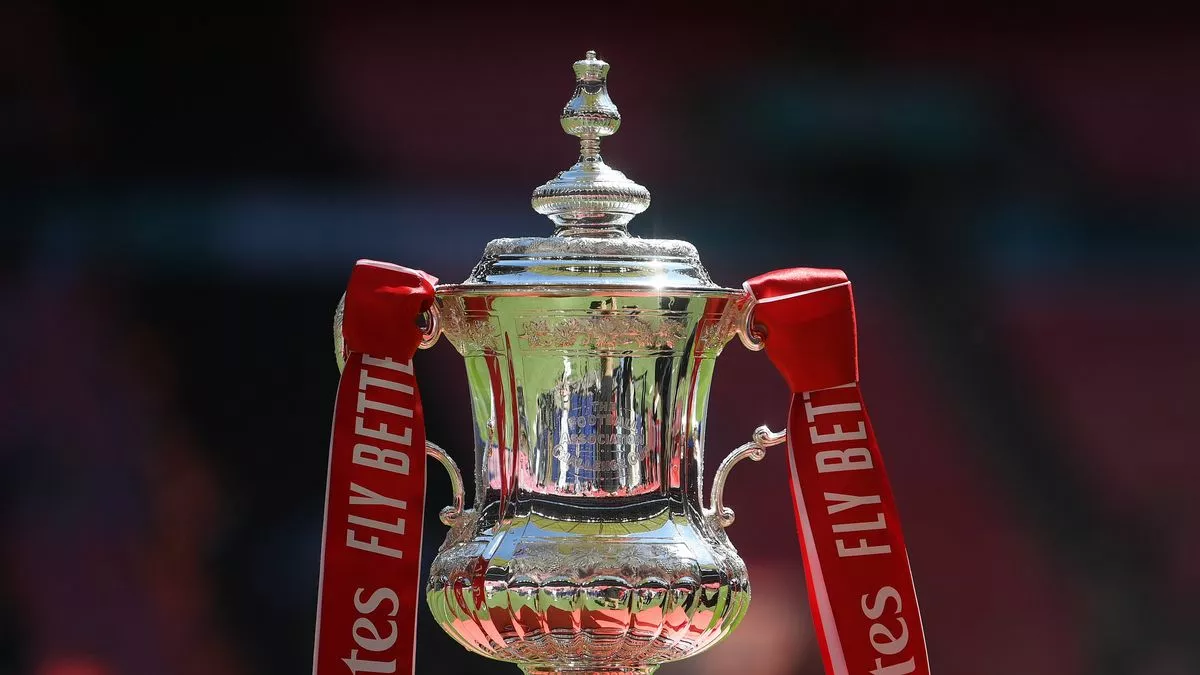 0_FA-Cup-trophy