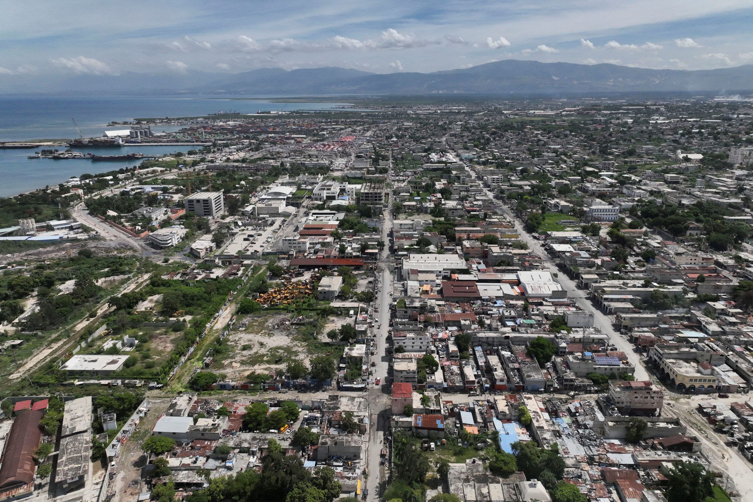 2024102024-10-02T230409Z_687875066_RC2YK8AL6FZN_RTRMADP_3_HAITI-CRIME-CORRUPTION-scaled-1