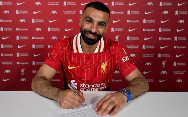 202504Mohamed-Salah-Signs-New-Two-Year-Deal-with-Liverpool