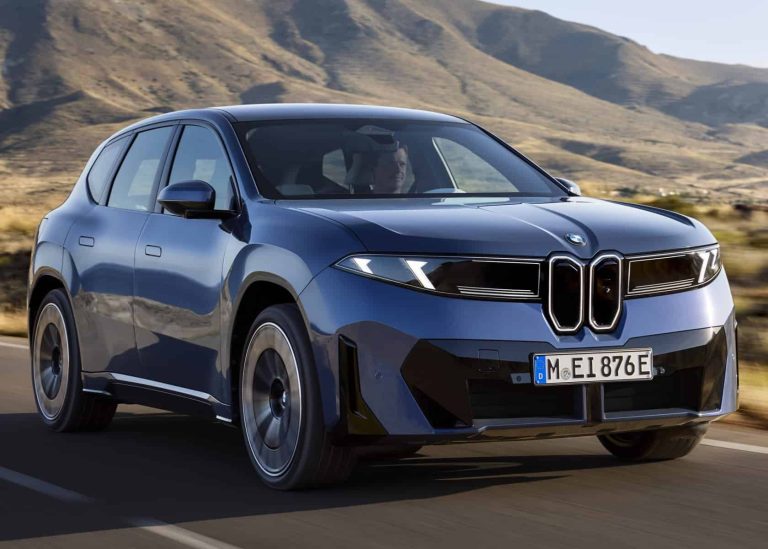 202509P90615630_highRes_the-new-bmw-ix3-50-x-scaled-1