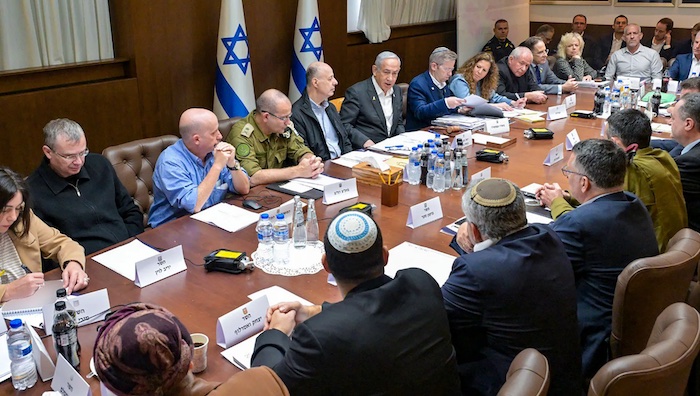 202510Israel-Hamas-Agree-to-Gaza-Peace-Deal-Trump-Announces-Imminent-Hostage-Release