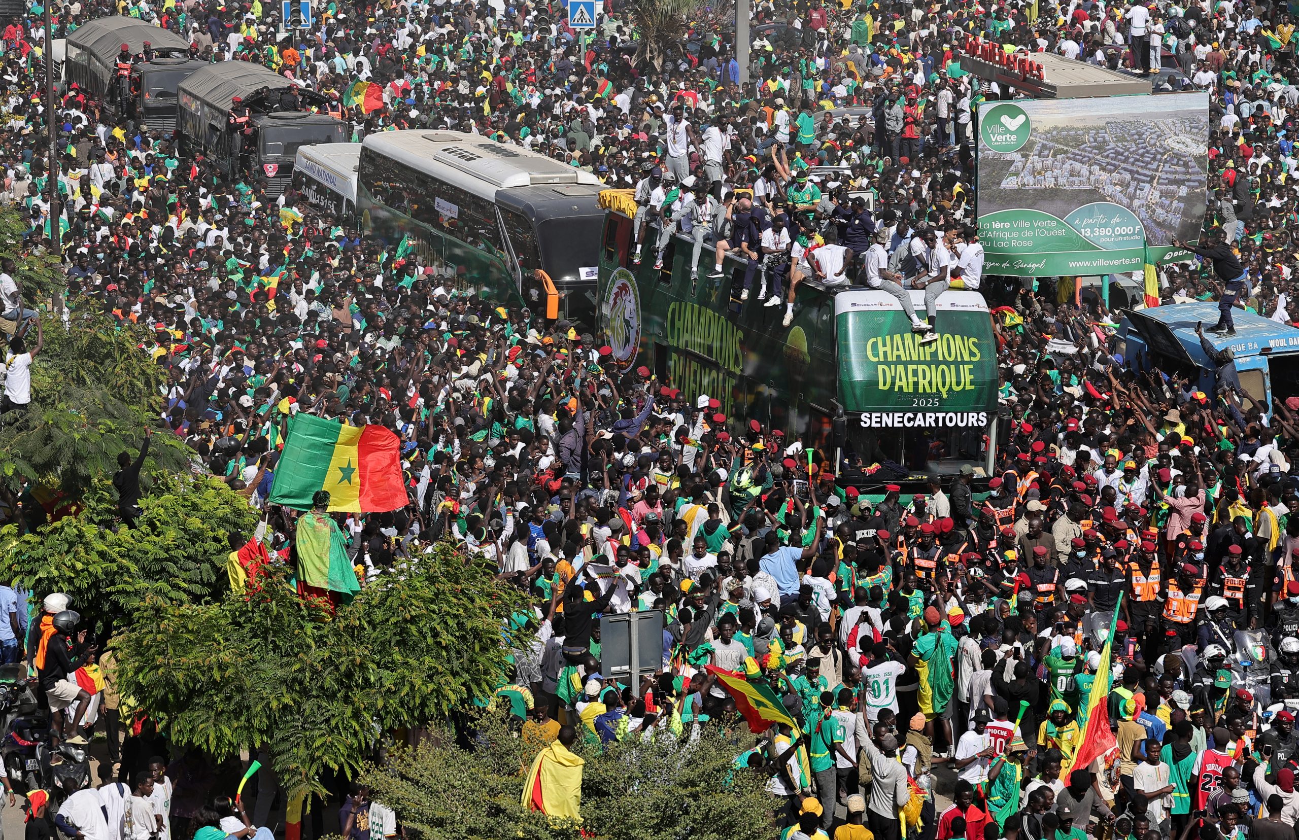 2026012026-01-20T163356Z_1425771790_UP1EM1K1A0IXA_RTRMADP_3_SOCCER-NATIONS-SEN-MAR-PARADE-scaled-1