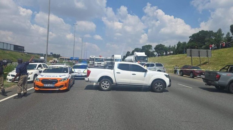 202601Active-shooting-shuts-N12-Westbound-near-Diepkloof