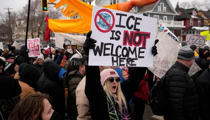 202601Anti-ICE-Protesters-Force-Far-Right-Activists-To-Retreat-At-Minneapolis-Rally