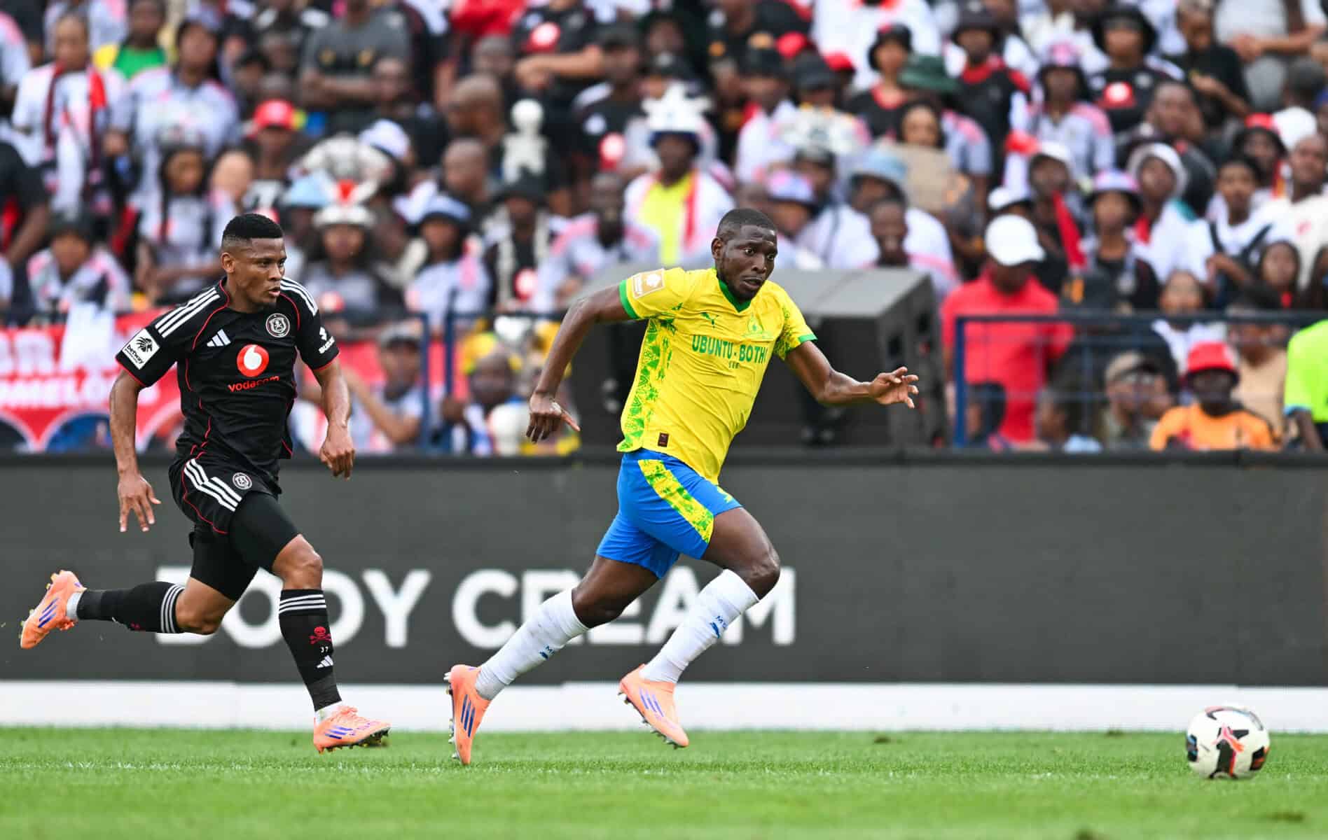 Football - Betway Premiership 2025/26 - Mamelodi Sundowns v Orlando Pirates - Loftus Stadium