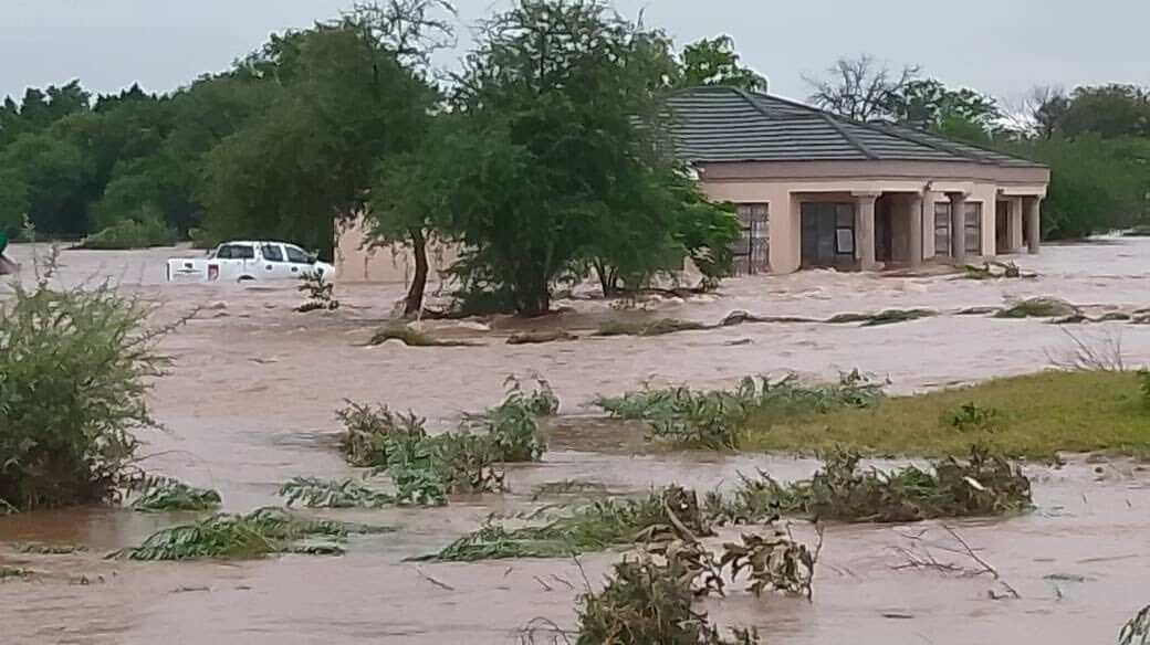 202601Floods-devastate-Limpopo-and-Mpumalanga-as-rescue-efforts-continue