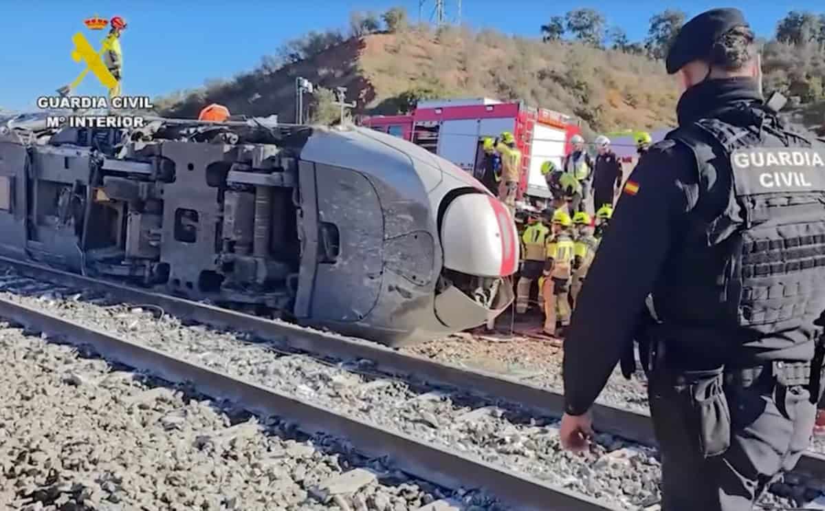 SPAIN-RAILWAY-ACCIDENT-TRANSPORT