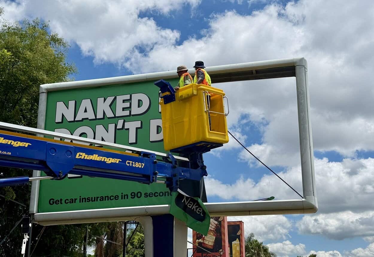 202601Late-crackdown-leaves-streets-cluttered