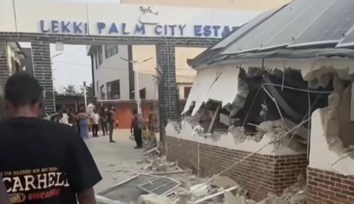 202601Panic-In-Lekki-Palm-Estate-Following-Hoodlums-Attack