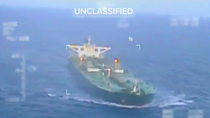 202601Sanctioned-Venezuelan-Tankers-Defy-US-Blockade-Disguise-Locations-At-Sea