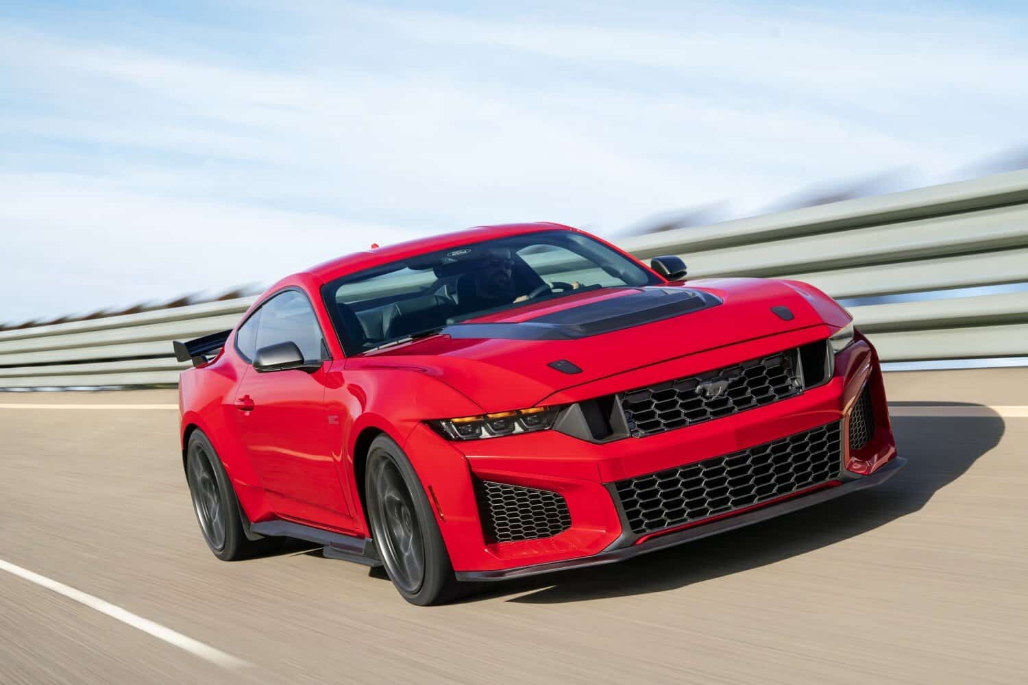 202601ford-mustang-darkhorse-sc-front