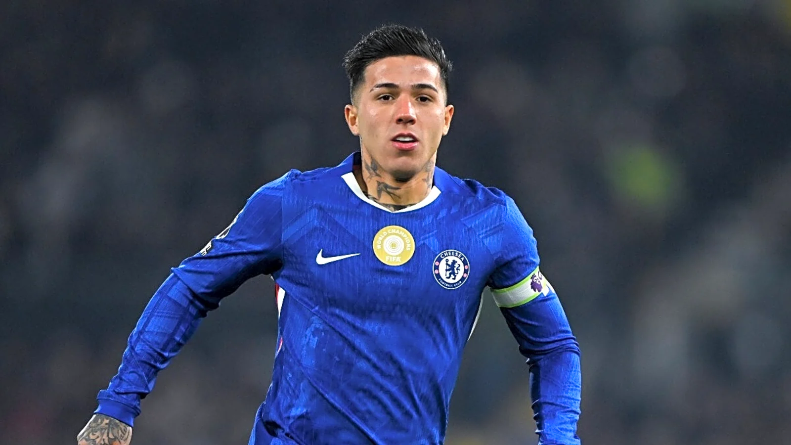 Chelsea-midfielder-Enzo-Fernandez-in-action-against-Fulham